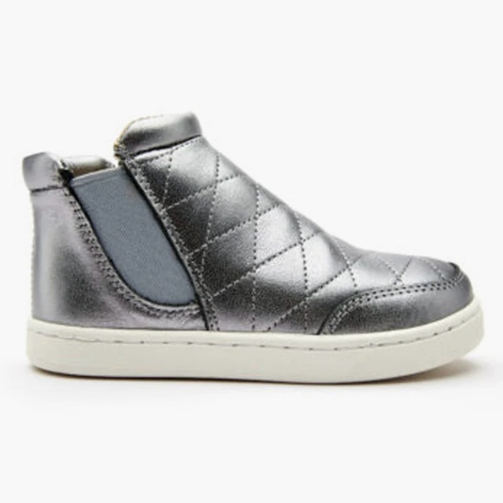 OLD SOLES Gently Used Sz 30 Silver/Pewter Quilted Leather Zipper Sneakers